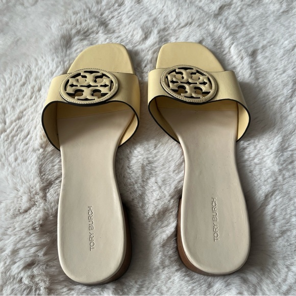 Tory Burch Women's Yellow Slide Sandals - Picture 4 of 11